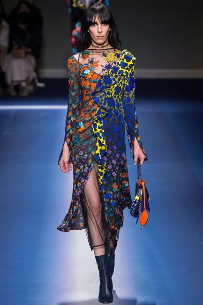 Look 39